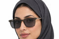 BLUE BEAT BB2027-49 Grey GY-C3 worn by a woman