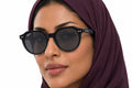 BLUE BEAT BB2027-50 Blue BU-C1 worn by a woman