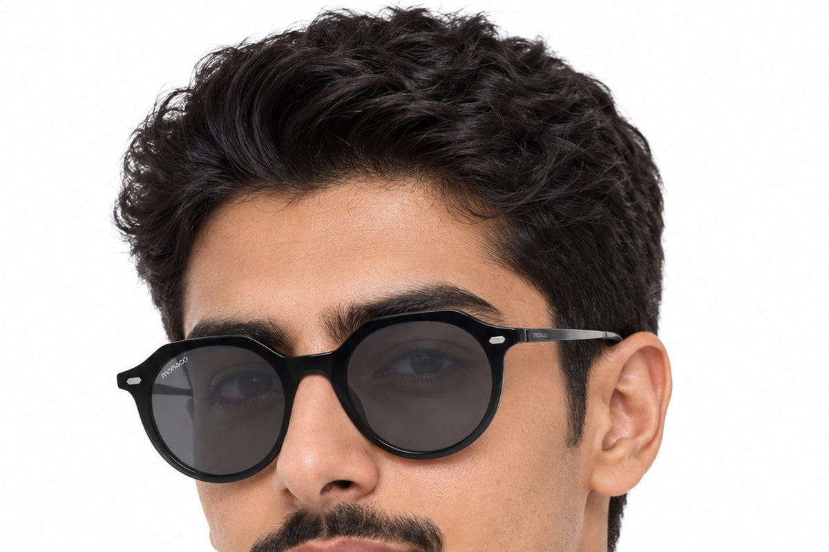 MONACO MN2027-49 Black BK-C1 worn by a man