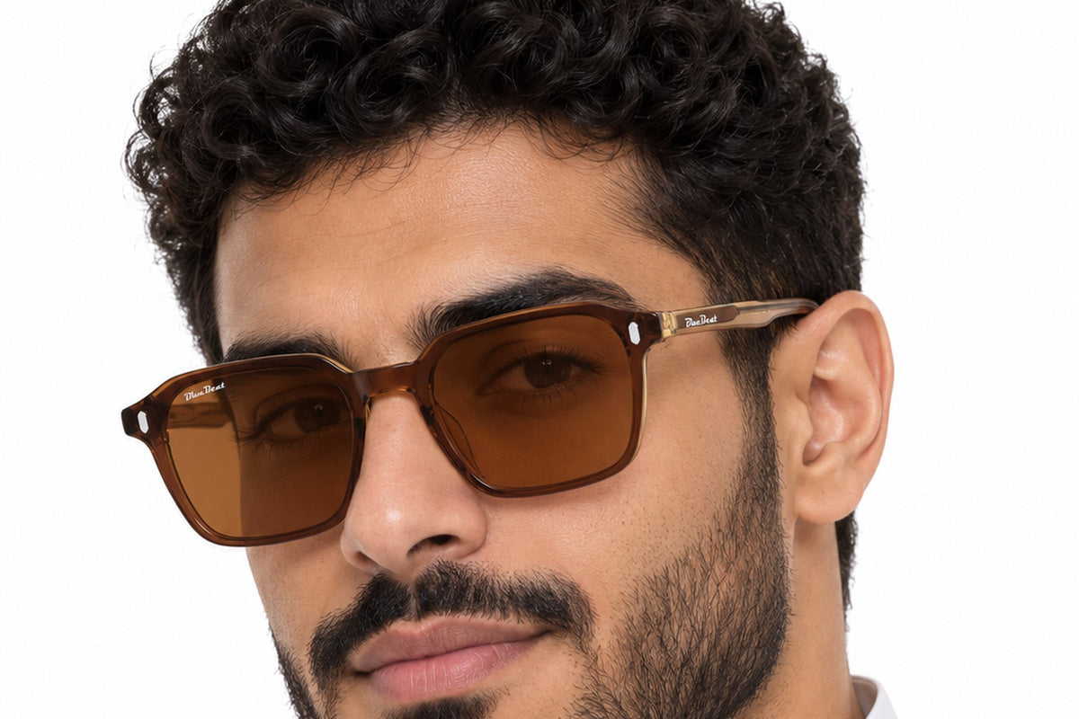 BLUE BEAT BB2027-36 Brown BR-C3 worn by a man