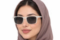 BLUE BEAT BB2027-43 Tortoise TT-C3 worn by a woman