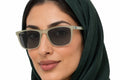BLUE BEAT BB2027-43 Grey GY-C5 worn by a woman