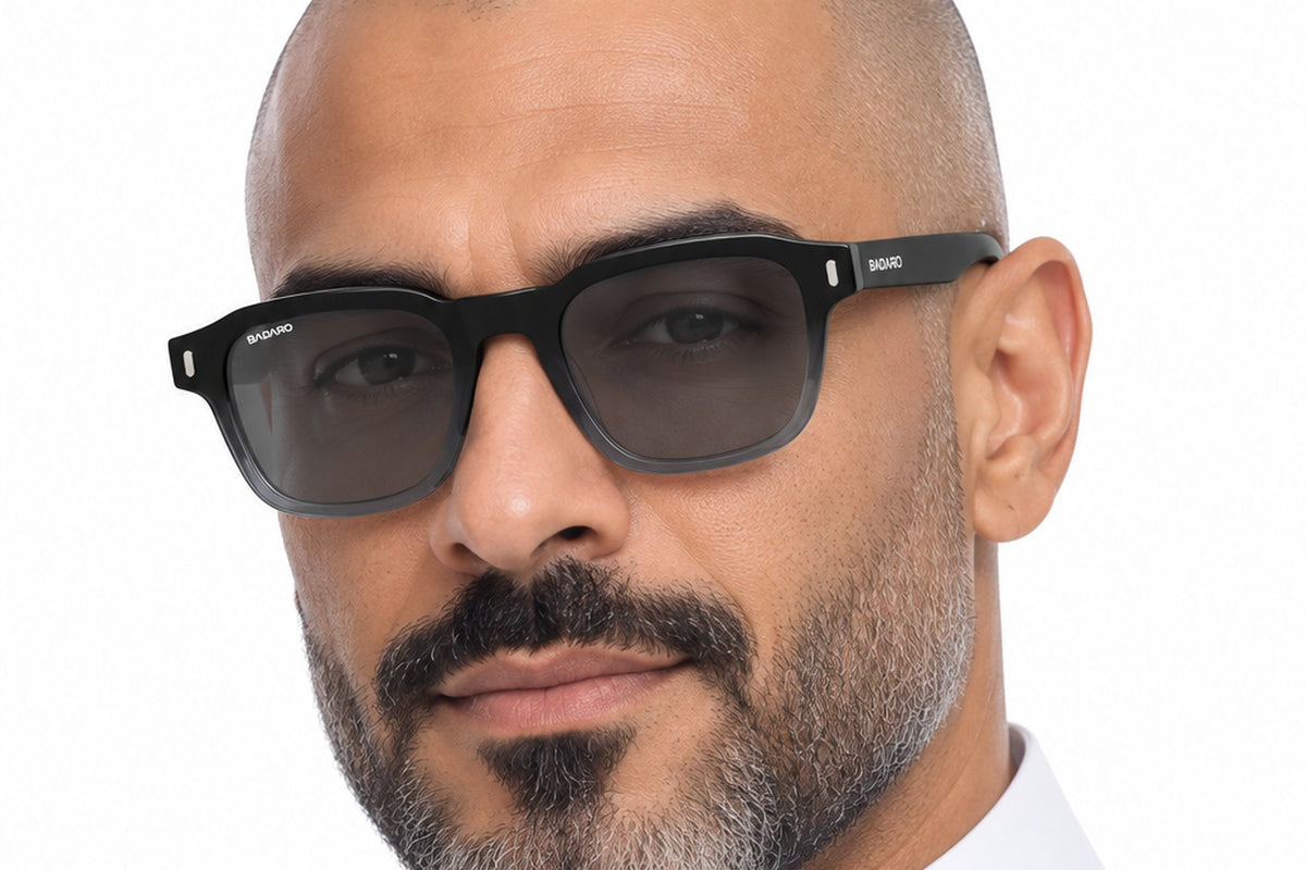 BADARO BD2027-50 Blue BU-C2 worn by a man