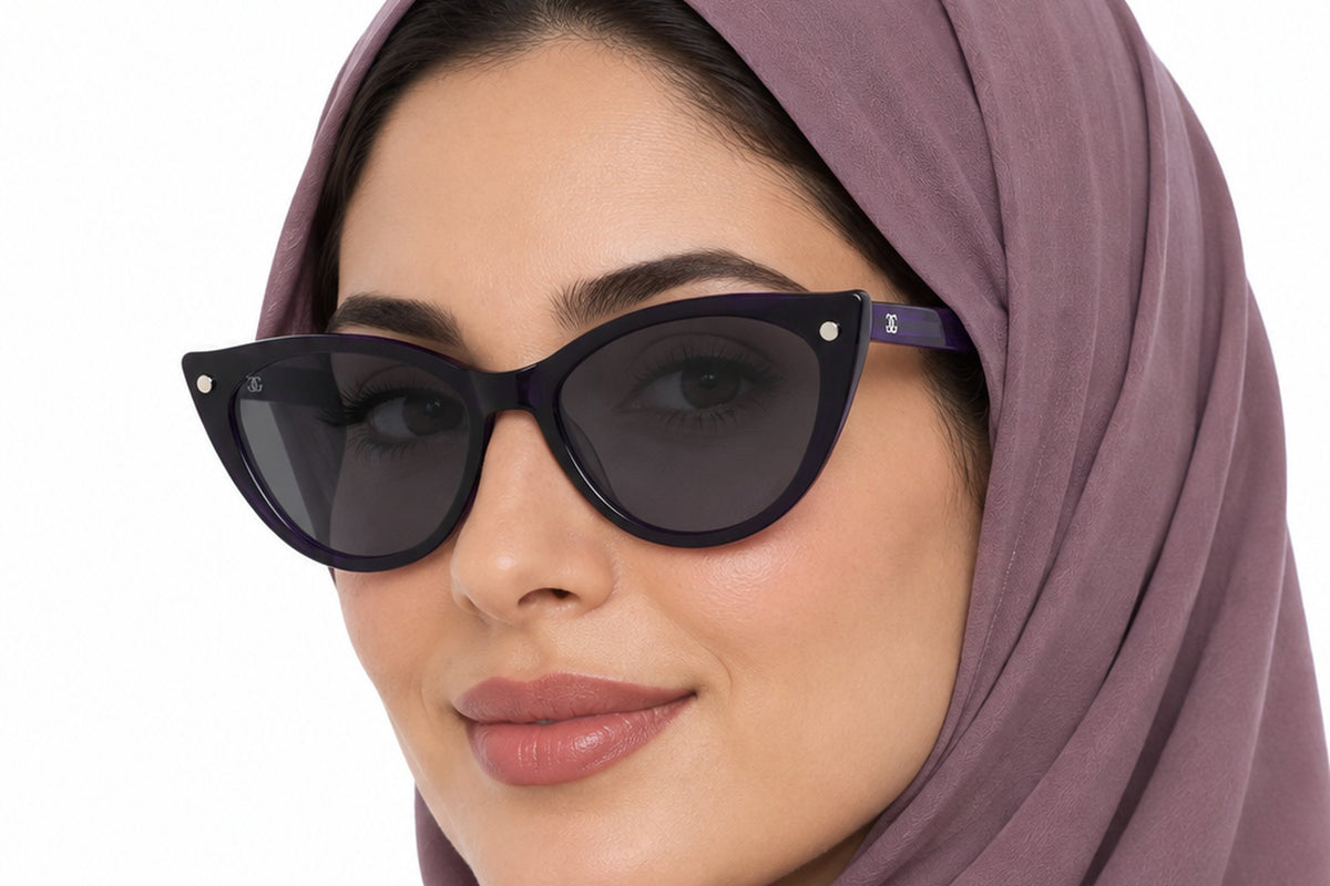 GALIA GA2027-50 Violet VT-C4 worn by a woman