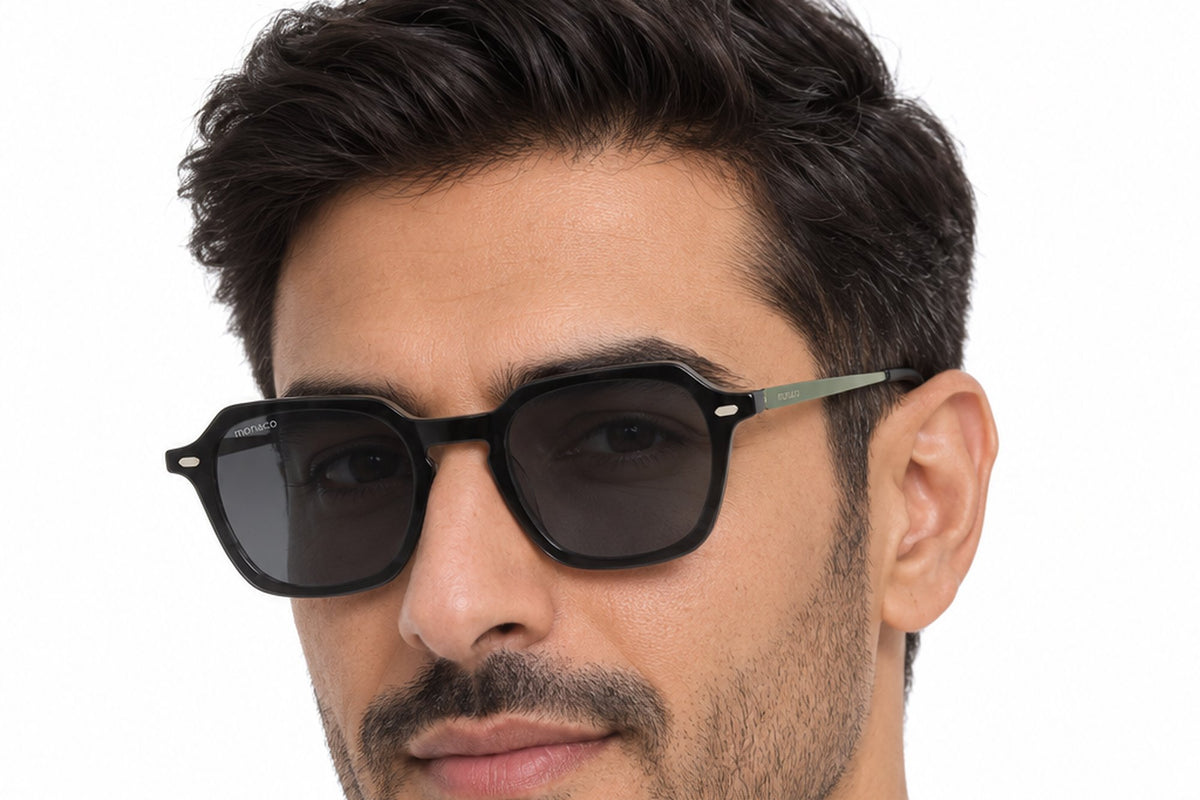 MONACO MN2027-48 Grey GY-C4 worn by a man