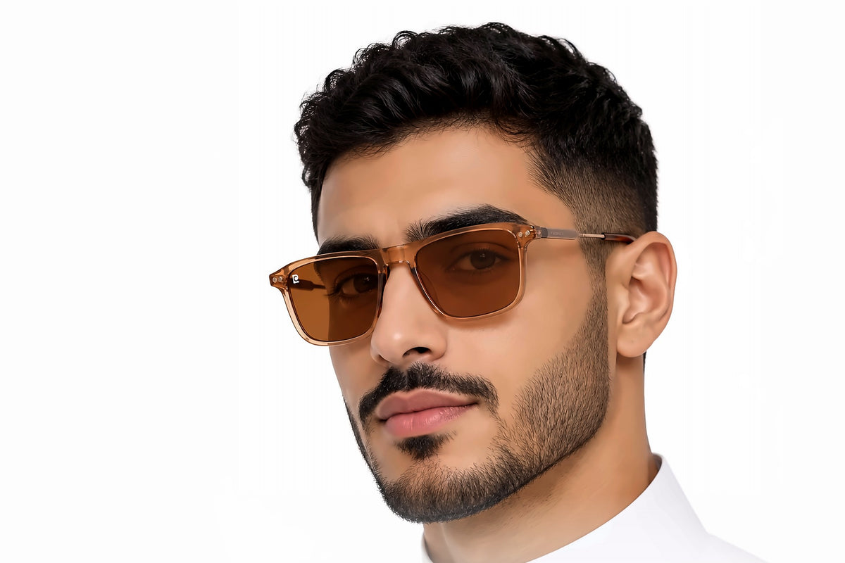 ROSSI CLUB RC2026-50 Brown BR-C4 worn by a man