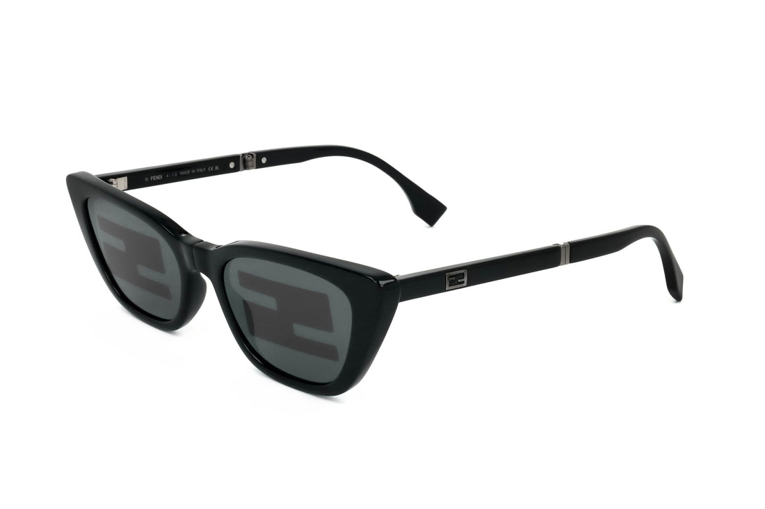 نظارات شمسية من FENDI - Barakat Optical